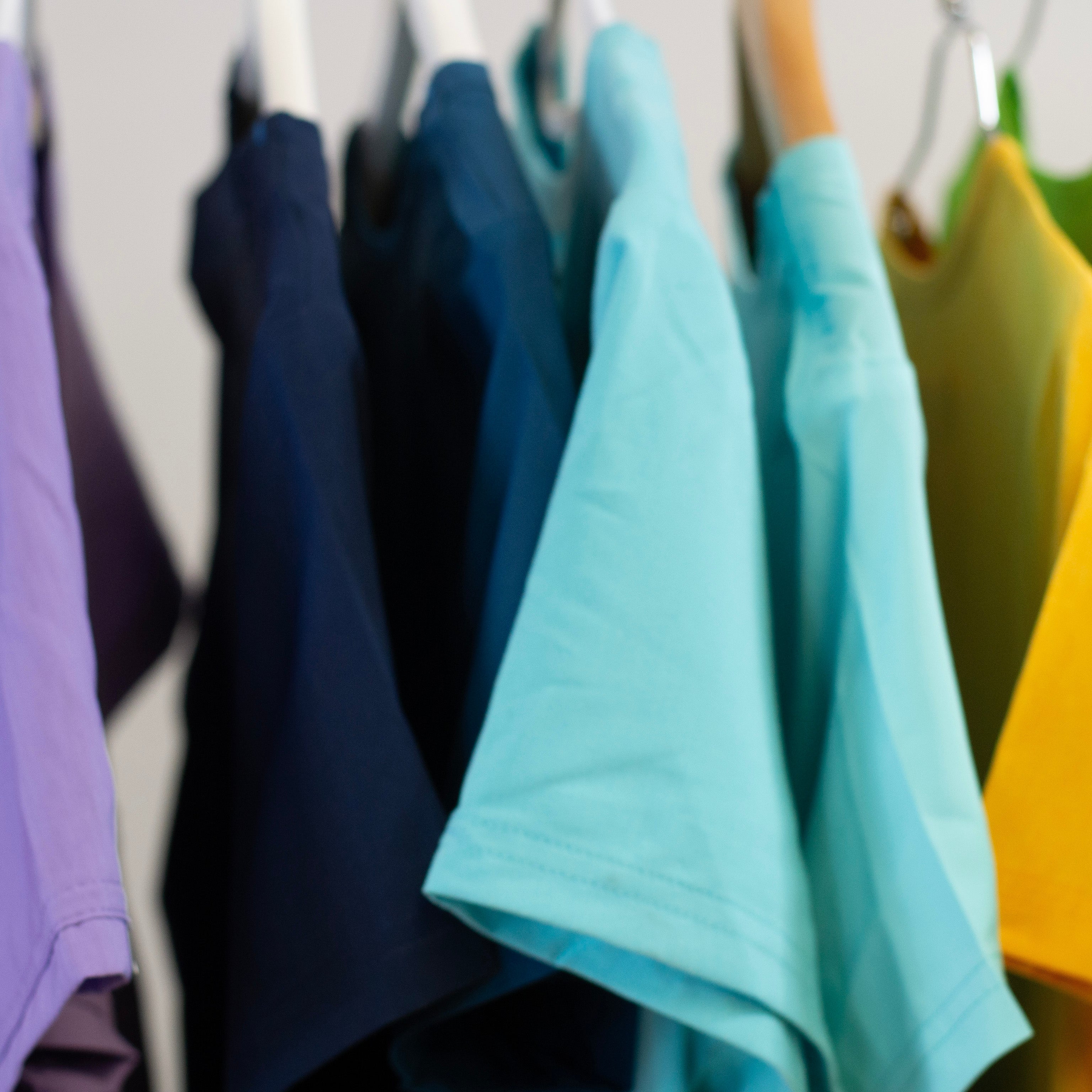 ¿Nos permiten presentarnos? - Happyuniforms