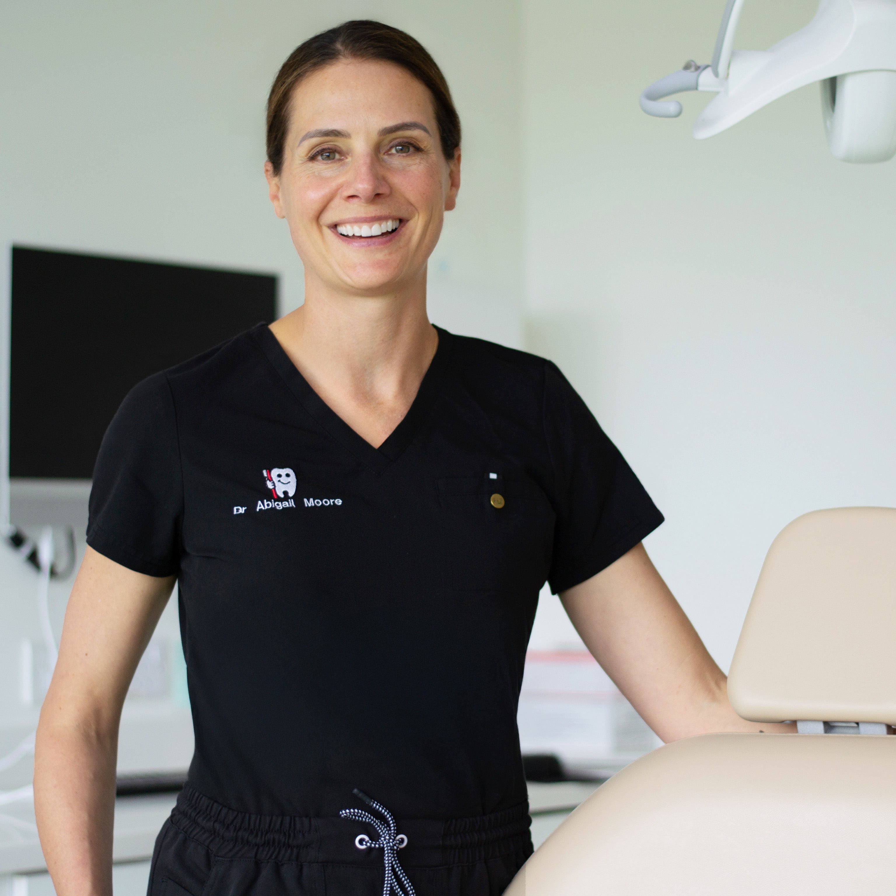 Medizinische Berufsbekleidung: Mehr als nur Arbeitskleidung – ein Zeichen von Kompetenz und Vertrauen