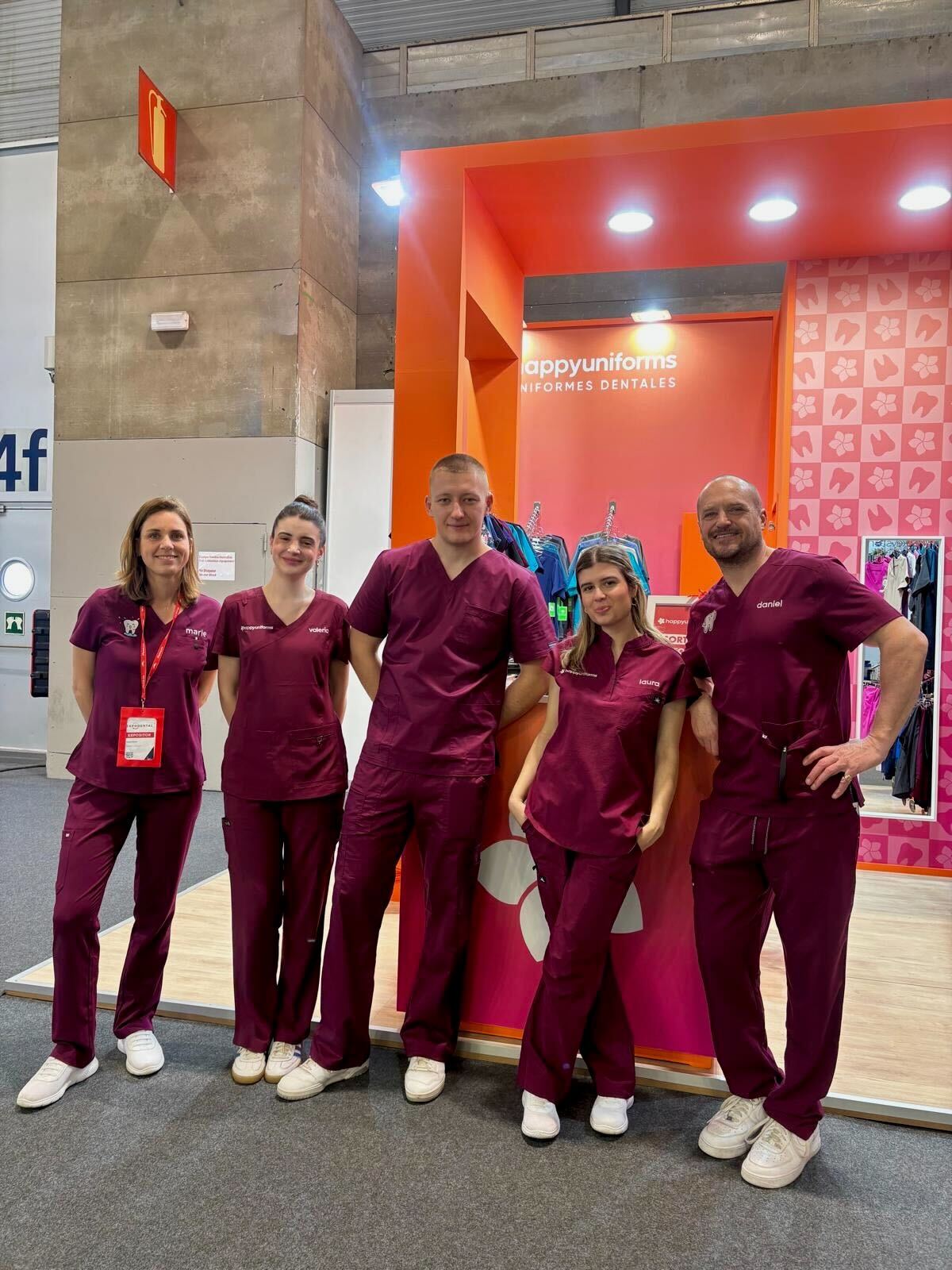 Happyuniforms en Expodental 2026 en IFEMA Madrid 🦷
