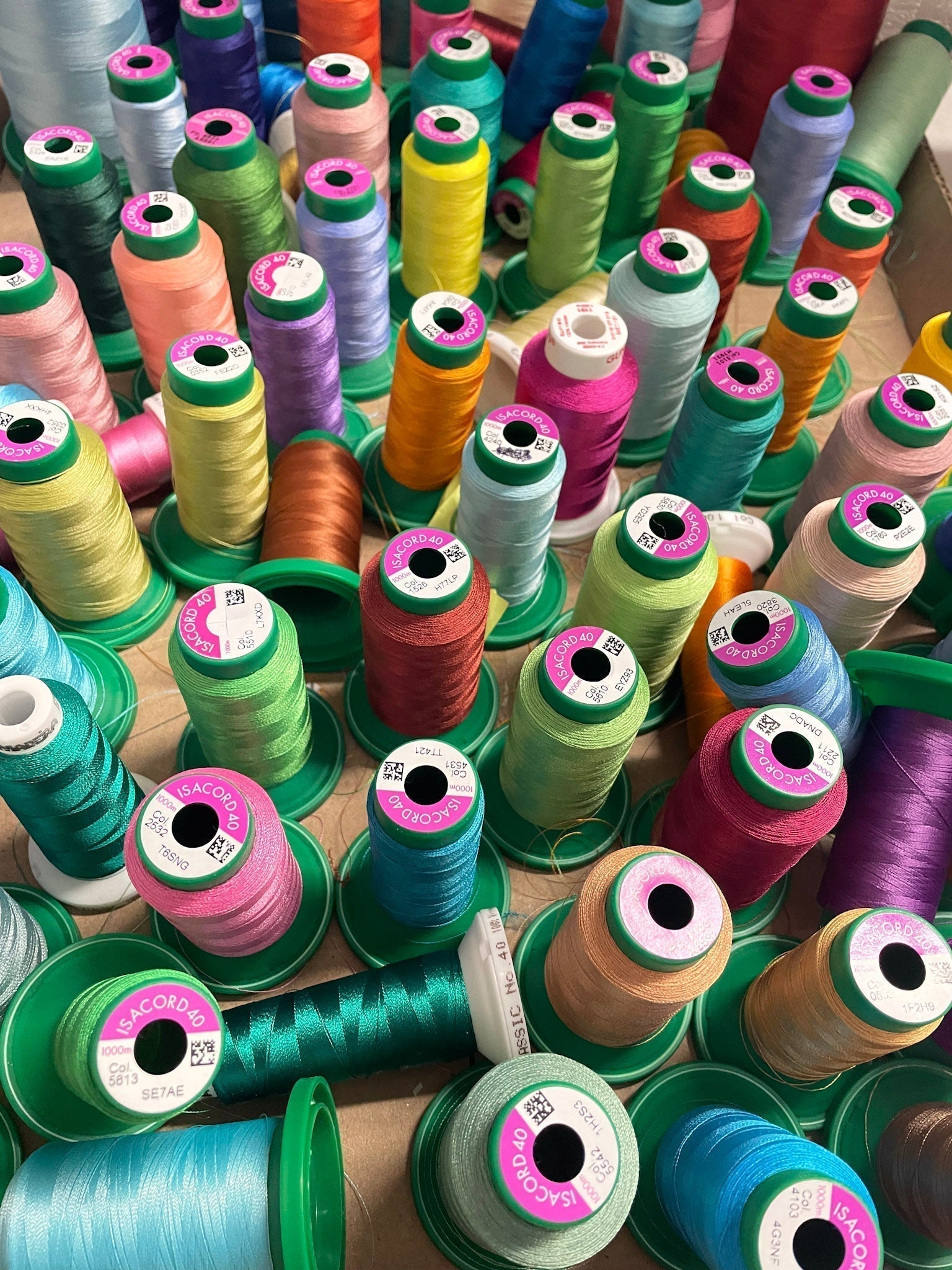 ¿Por qué bordar tus uniformes sanitarios?